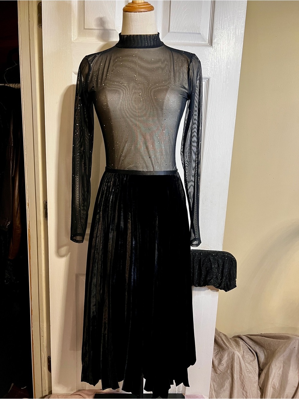 Lafayette 148 Wms Black Velvet Silk Pleated Aline Classic Chic Midi Skirt 12